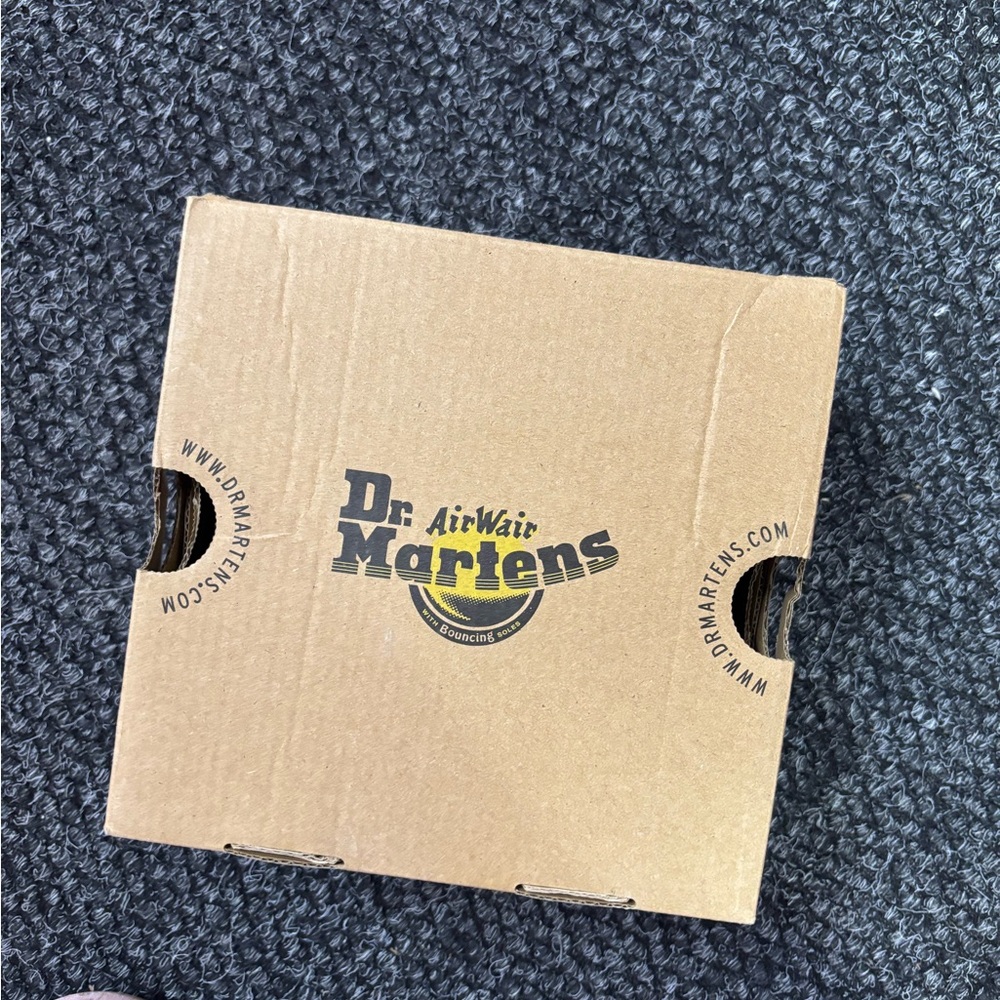Dr. Martens - Picture 2 of 6